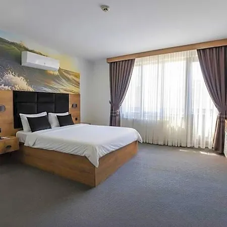 Acar Airport 4*